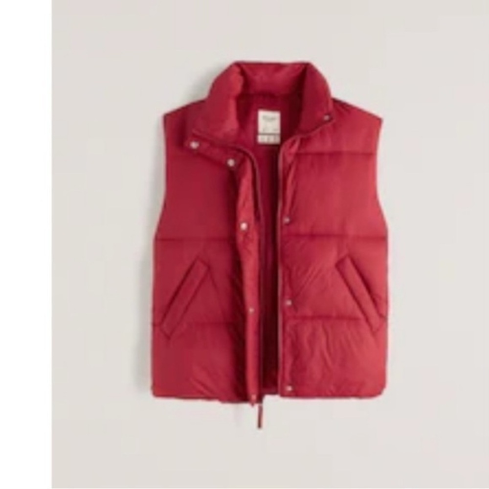 Abercrombie & Fitch Red  OVER SIZED  QUILTED PUFFER VEST SIZE SMALL Outerwear